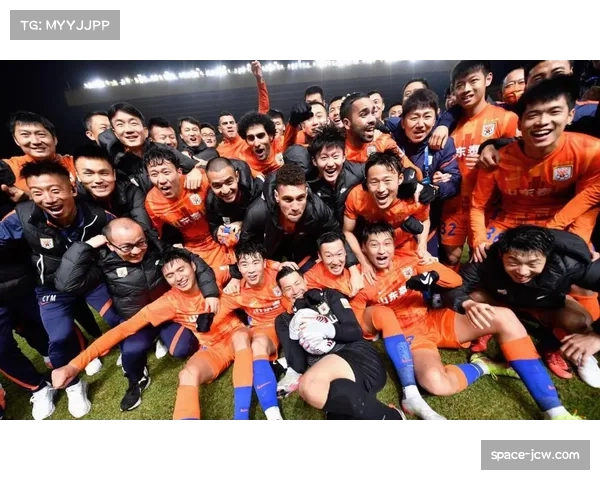 【2026年4月中超联赛·筹办·消息中超联赛计划在部分场次测试“教练席区域通讯技术”，允许一名教练与特定球员直接沟通